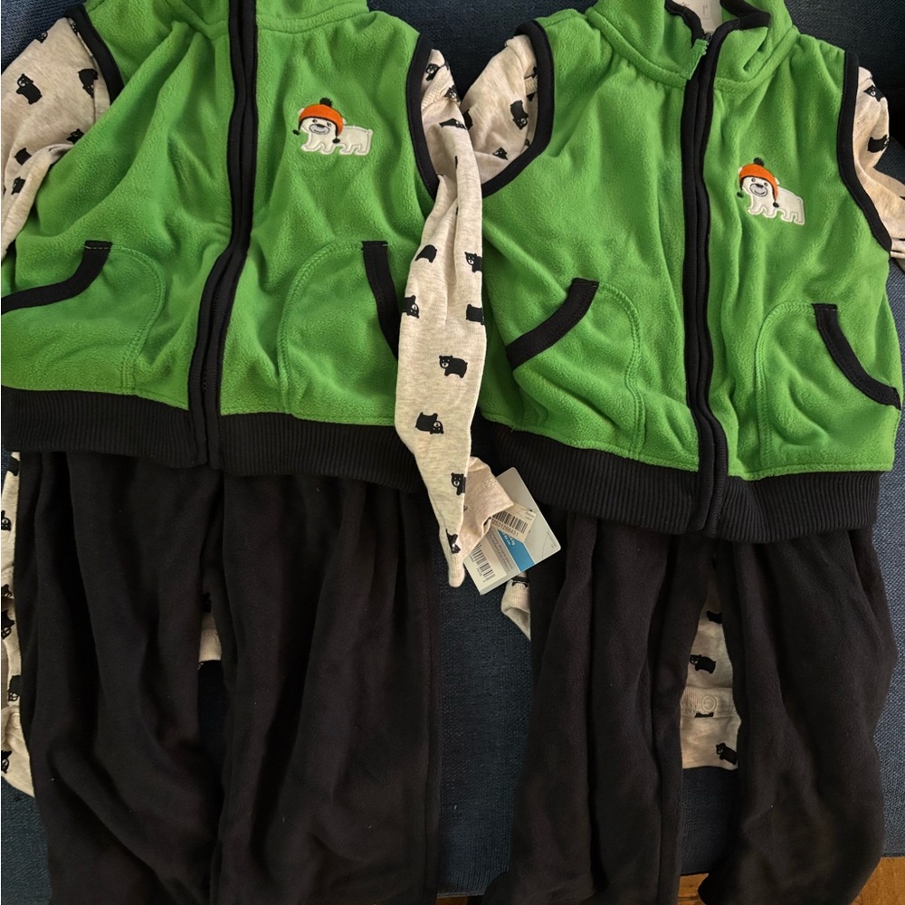 Green and Black Fleece Vest Outfit